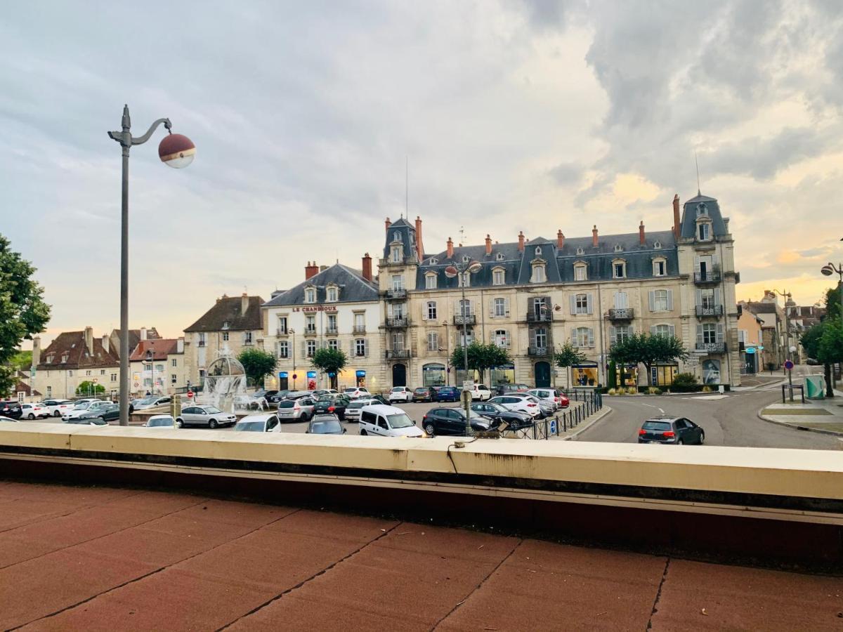 Nos Studios Au Centre Ville A 多勒 外观 照片