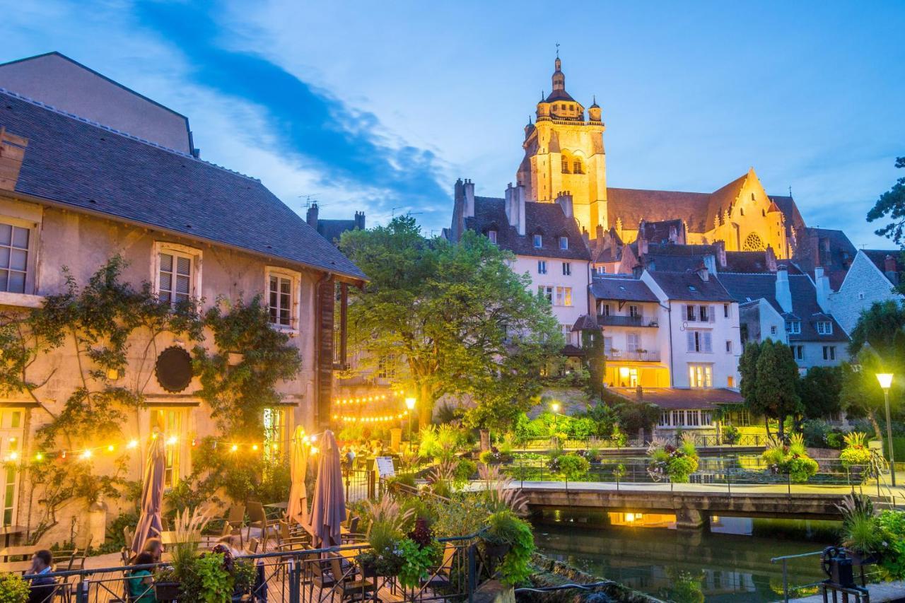 Nos Studios Au Centre Ville A 多勒 外观 照片