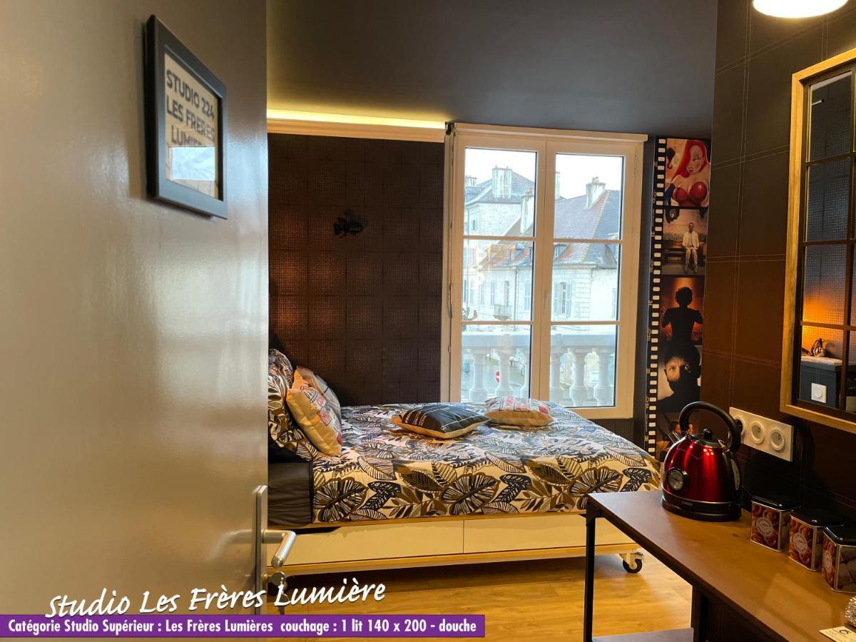 Nos Studios Au Centre Ville A 多勒 外观 照片