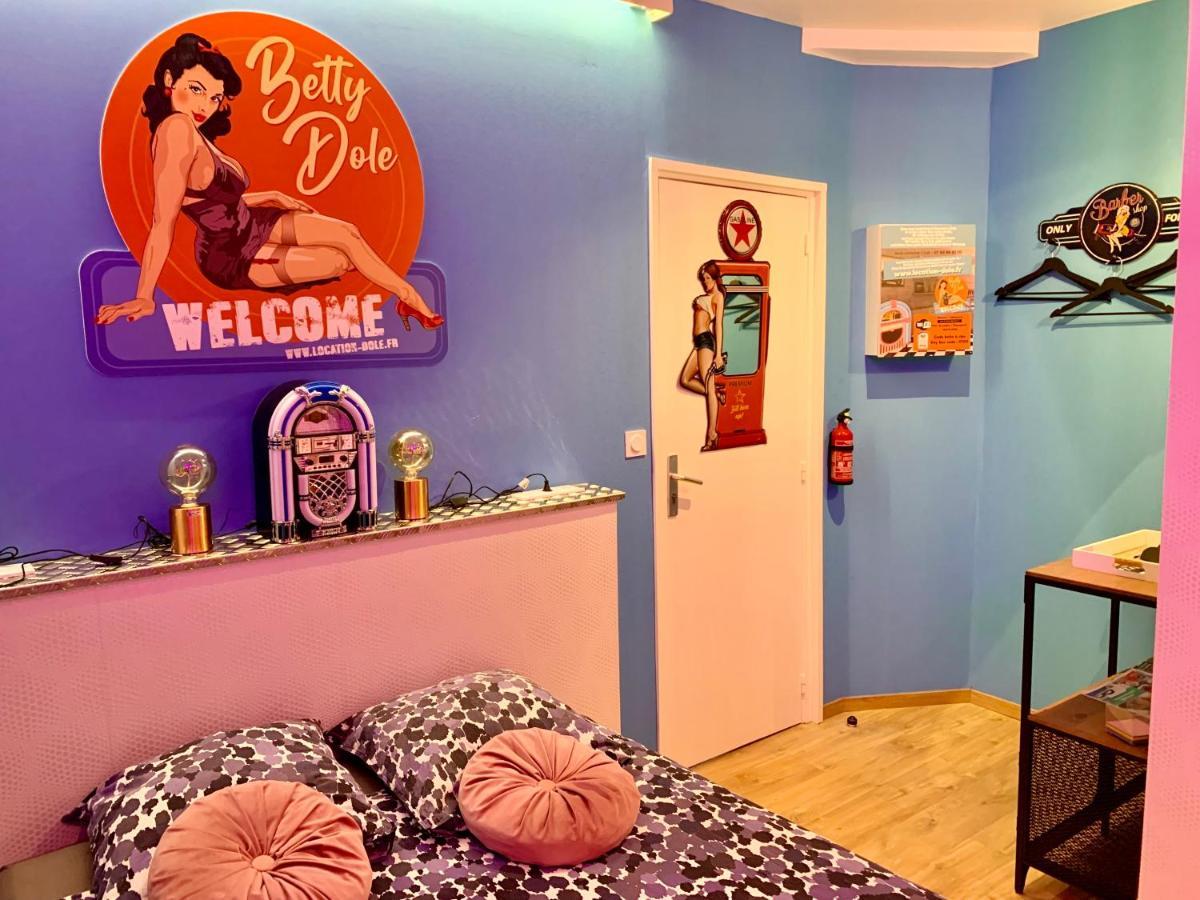 Nos Studios Au Centre Ville A 多勒 外观 照片
